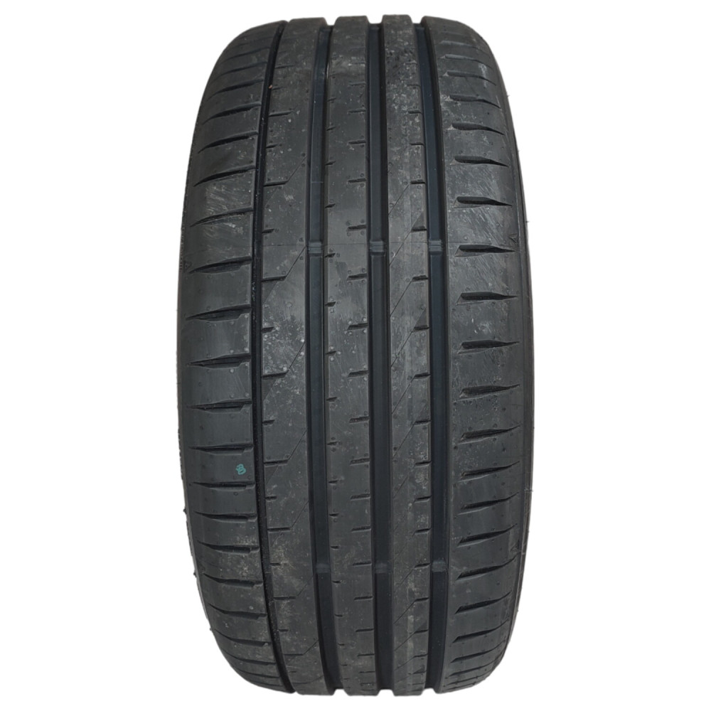 235/60 R17 [102] W FK520