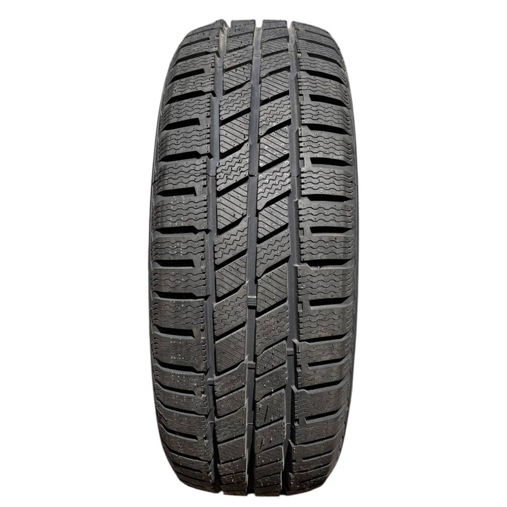 215/75 R16C [116/114] R RXFROST WC01